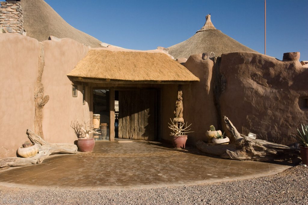 Kulala Desert Lodge, Entrance