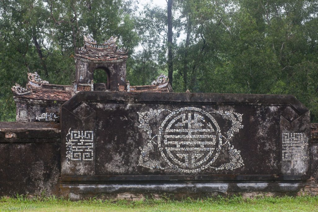 Long Chau Dien Temple Mosaic Work