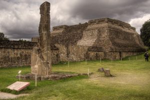Monte Albán Sistema IV & Stele 18